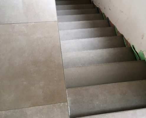 Fliesenarbeiten im Innenbereich: Treppen