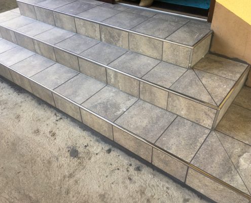 Fliesenarbeiten im Aussenbereich: Treppen