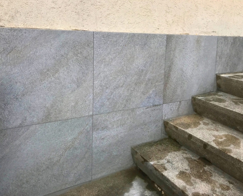 Fliesenarbeiten im Aussenbereich: Sockel